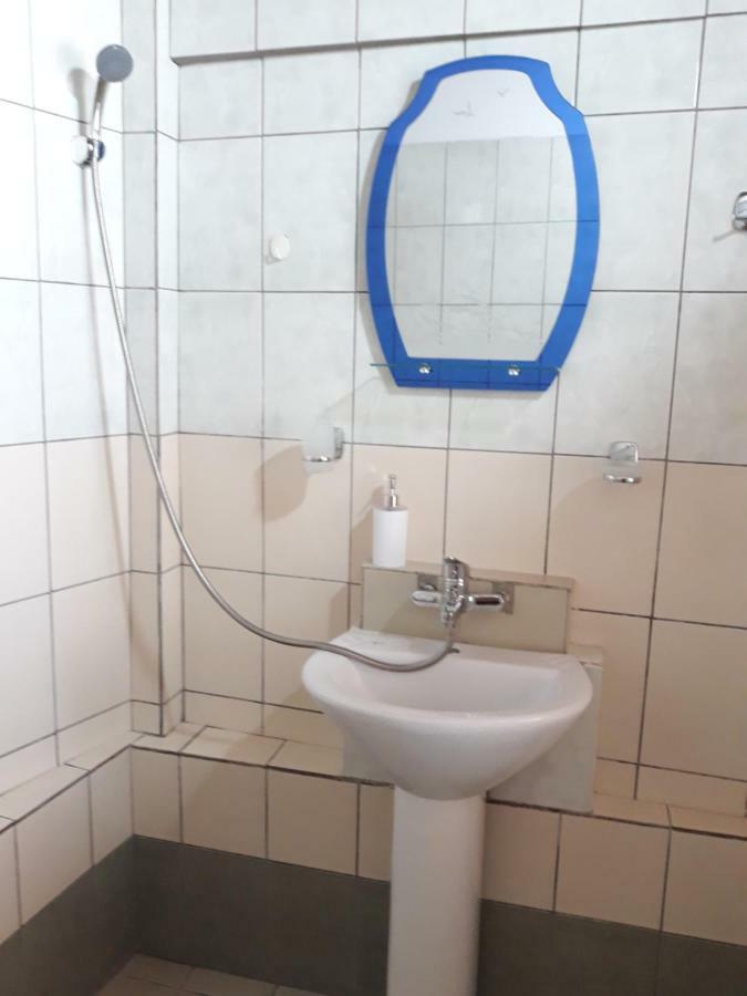 Beleris Rooms Himare Bagian luar foto